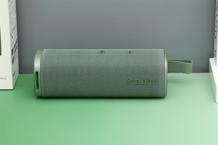 Loa Bluetooth Xiaomi Sound Outdoor Màu Xanh lá
