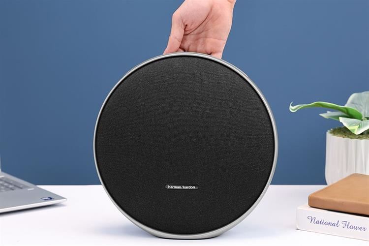 Loa Bluetooth Harman Kardon Onyx Studio 9 Màu Đen