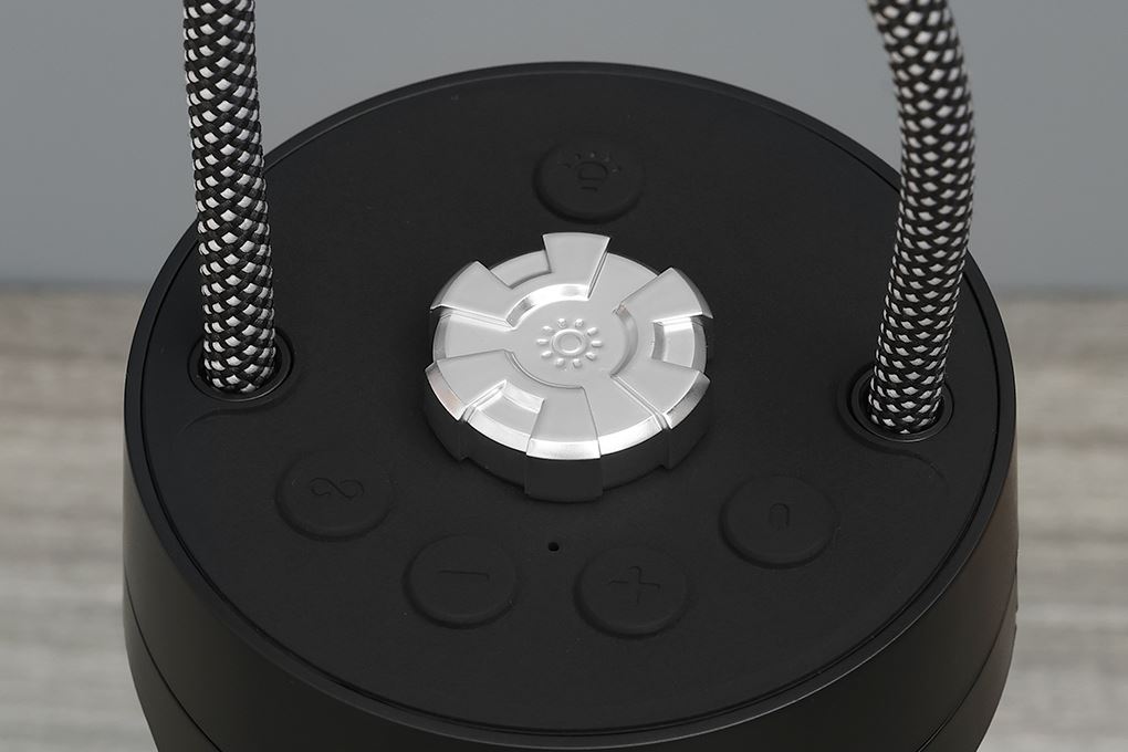 Loa Bluetooth Rezo LightCamp Màu Đen