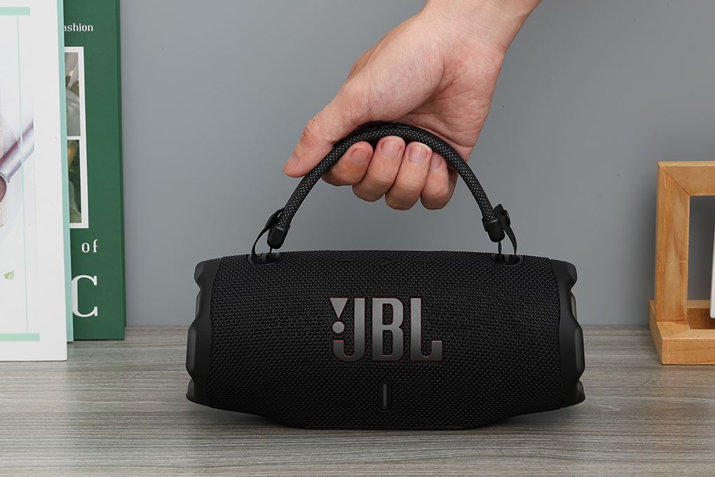 Loa Bluetooth JBL Charge 6 Màu Đen
