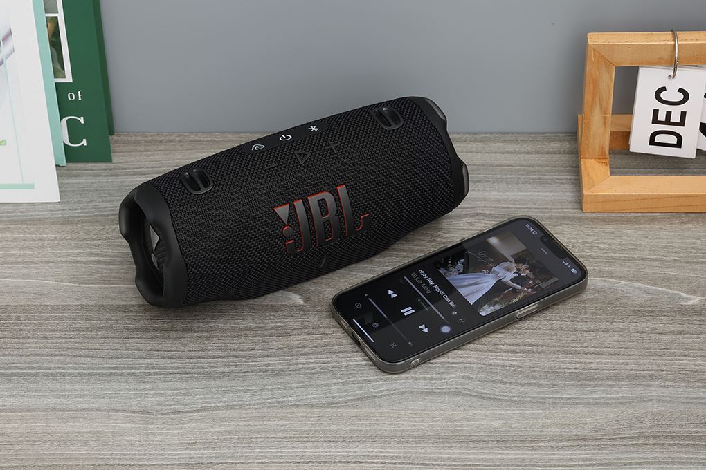 Loa Bluetooth JBL Charge 6 Màu Đen