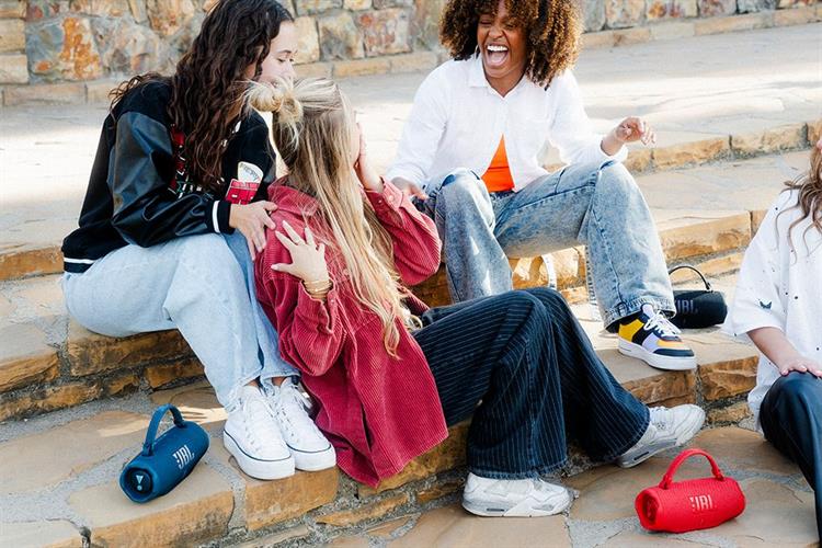 Loa Bluetooth JBL Charge 6 Màu Đỏ