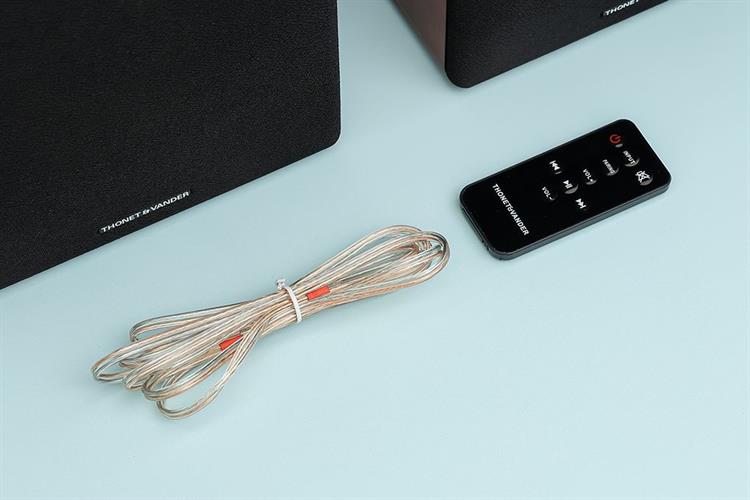 Loa vi tính Bluetooth kiểm âm Thonet & Vander Kurbis Cinema Màu Nâu