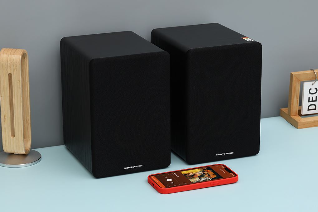 Loa vi tính Bluetooth kiểm âm Thonet & Vander Vertrag Cinema Màu Đen