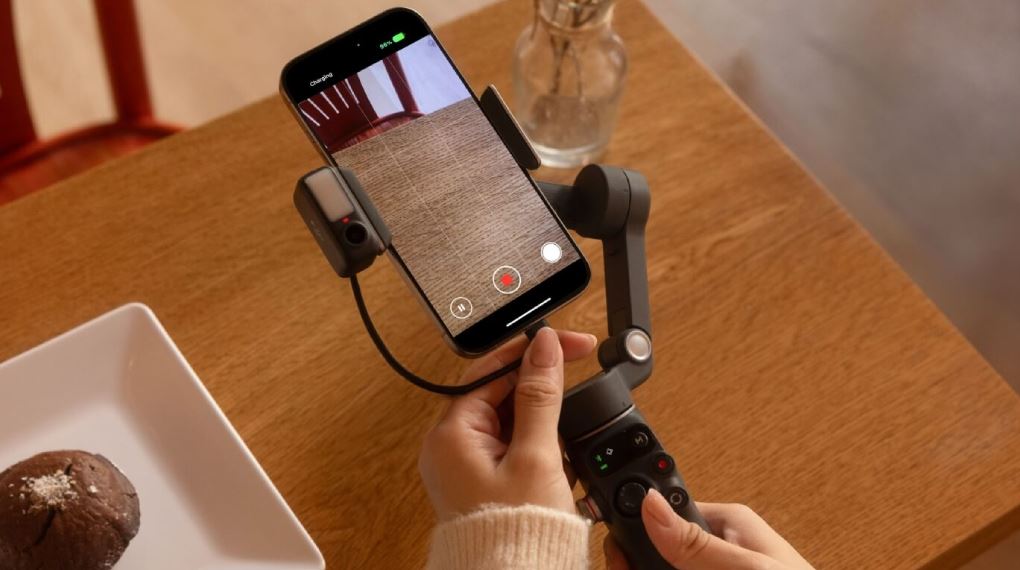 Thiết bị cầm tay chống rung cho điện thoại DJI Osmo Mobile