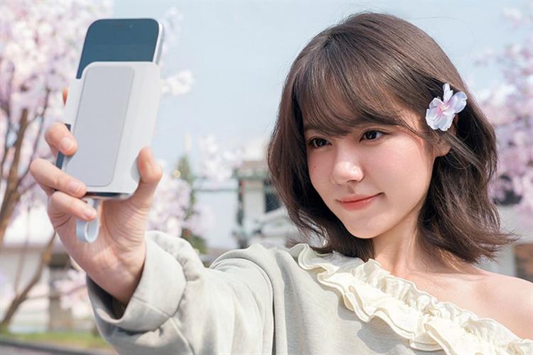 Màn hình phụ Selfie Insta 360 Snap không đèn Màu Trắng