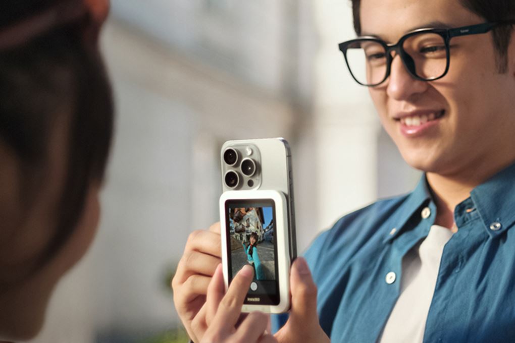 Màn hình phụ Selfie Insta 360 Snap có đèn Màu Trắng