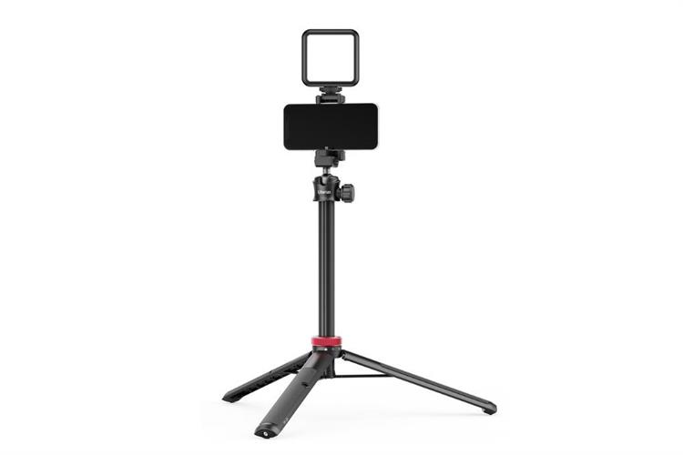 Chân Tripod Kiêm Gậy Selfie 1.5m Ulanzi MT-44B Kèm Remote Bluetooth Màu Đen