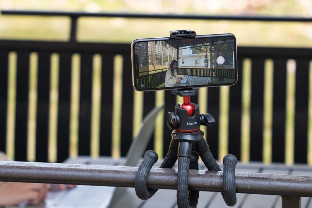 Chân Tripod Bạch Tuộc 32cm Ulanzi MT33 Màu Đen