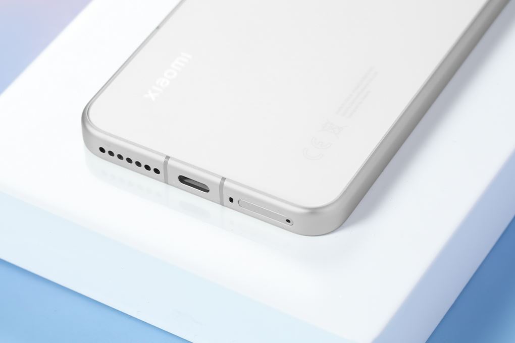 Điện thoại Xiaomi 15 5G 12GB/512GB Màu Trắng