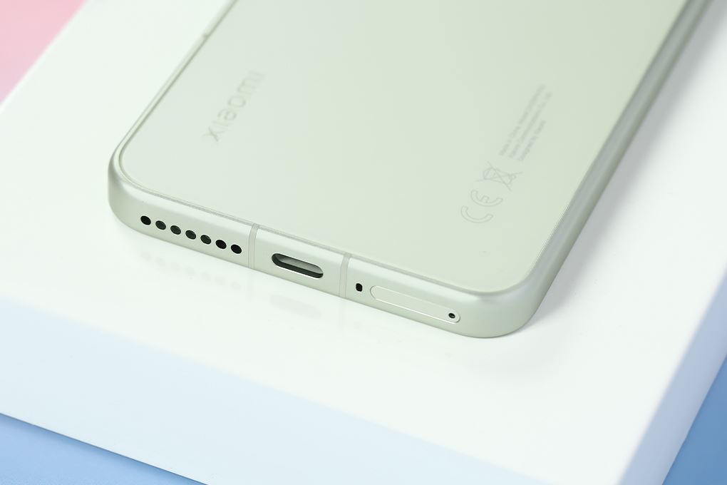 Điện thoại Xiaomi 15 5G 12GB/512GB Màu Xanh lá