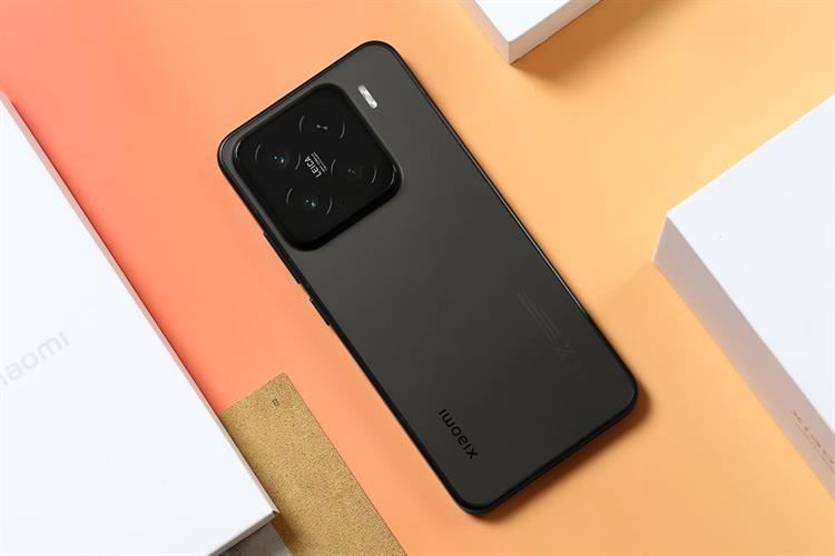 Điện thoại Xiaomi 15 5G 12GB/256GB Màu Đen