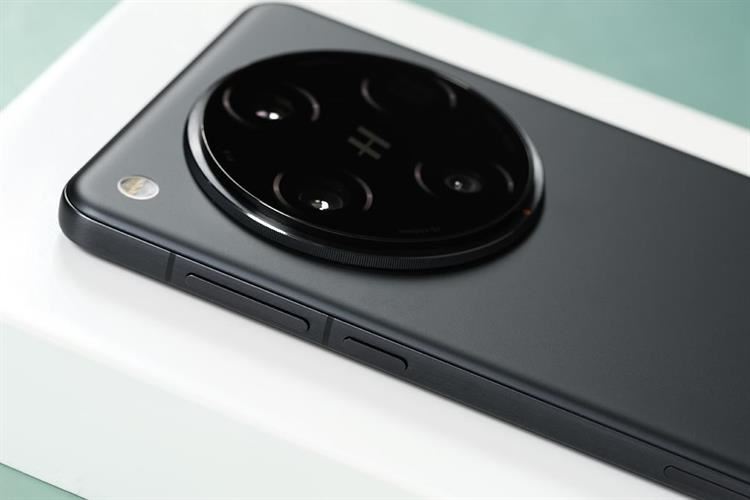 Điện thoại OPPO Find X8 Pro 5G 16GB/512GB Màu Đen