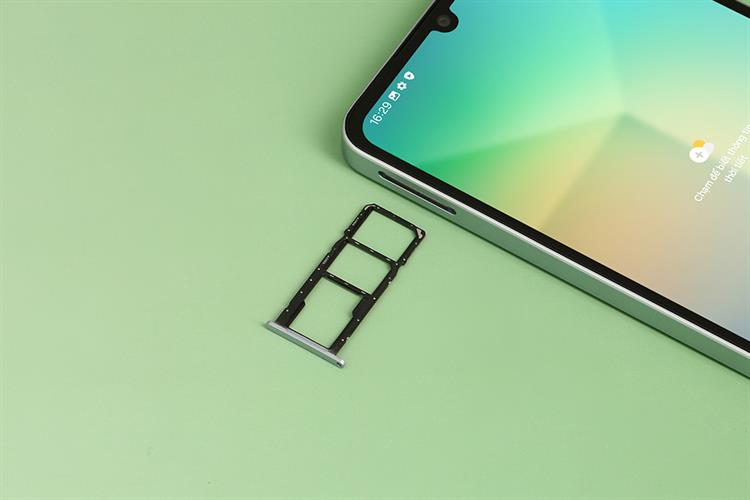 Điện thoại Samsung Galaxy A06 6GB/128GB Màu Xanh dương nhạt