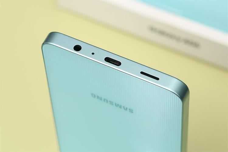 Điện thoại Samsung Galaxy A06 4GB/64GB Màu Xanh lá