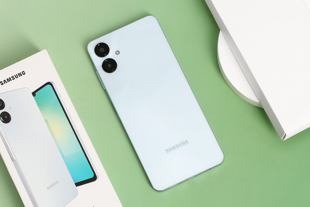 Điện thoại Samsung Galaxy A06 4GB/64GB Màu Xanh dương nhạt
