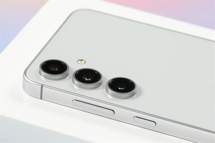 Điện thoại Samsung Galaxy S24 FE 5G 8GB/256GB Màu Xám