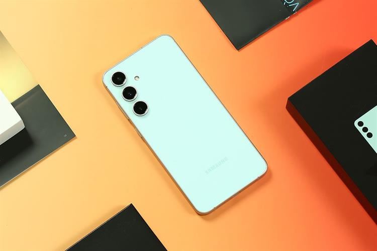 Điện thoại Samsung Galaxy S24 FE 5G 8GB/256GB Màu Xanh lá