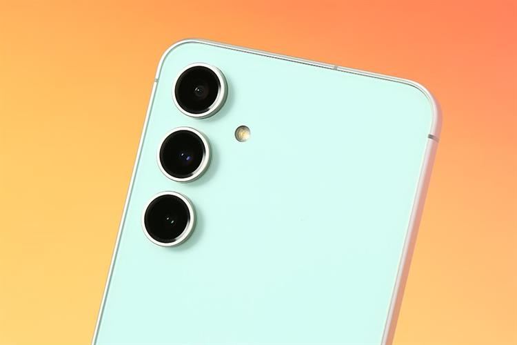 Điện thoại Samsung Galaxy S24 FE 5G 8GB/256GB Màu Xanh lá