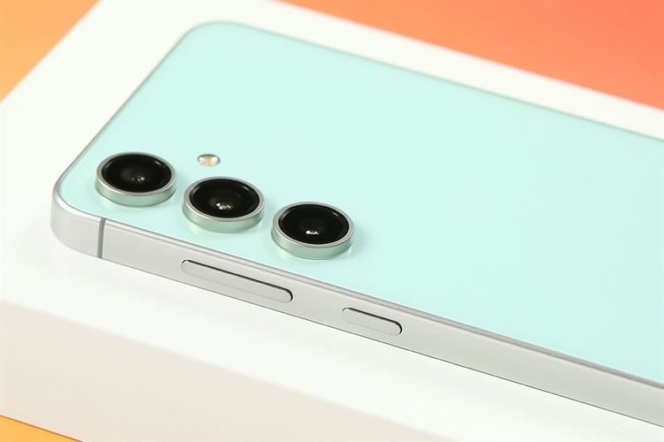 Điện thoại Samsung Galaxy S24 FE 5G 8GB/256GB Màu Xanh lá