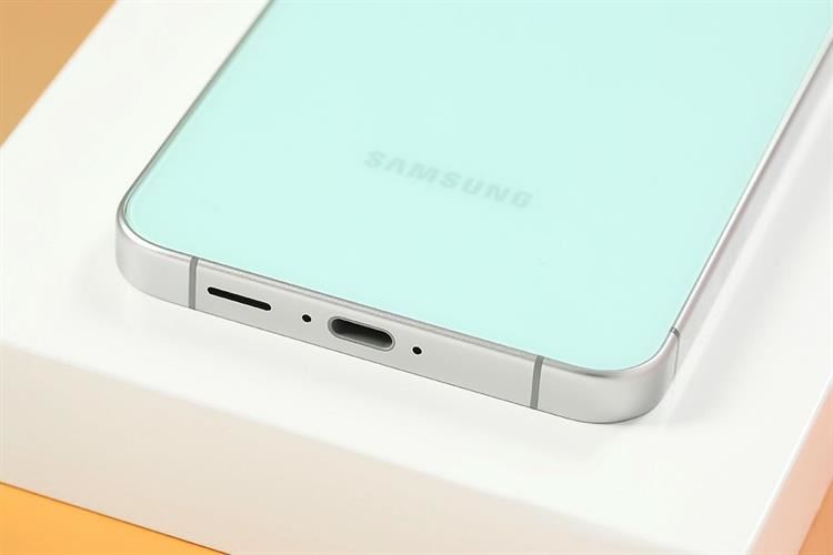 Điện thoại Samsung Galaxy S24 FE 5G 8GB/256GB Màu Xanh lá