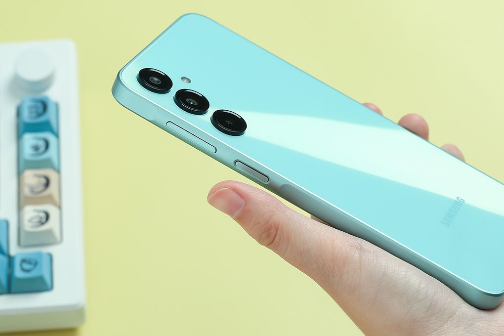 Điện thoại Samsung Galaxy A16 5G 8GB/256GB - 12