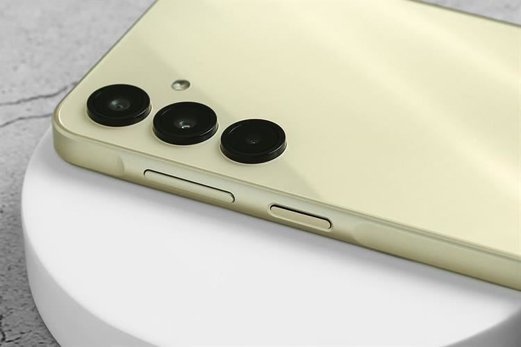 Điện thoại Samsung Galaxy A16 5G 8GB/128GB Màu Vàng