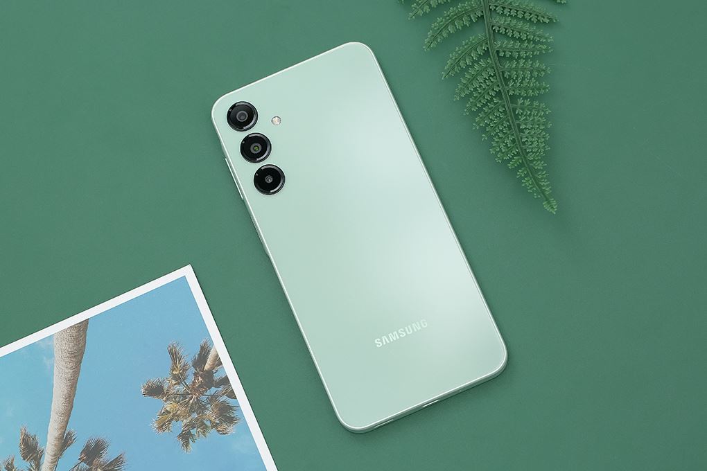 Điện thoại Samsung Galaxy A16 8GB/128GB Màu Xanh lá
