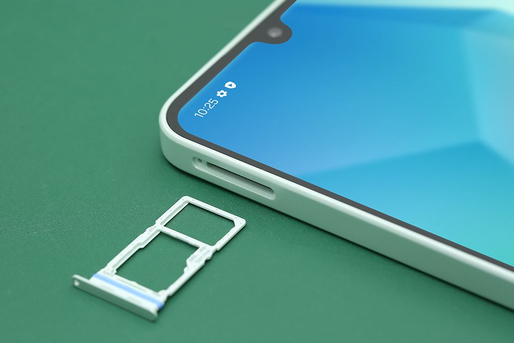 Điện thoại Samsung Galaxy A16 8GB/128GB Màu Xanh lá