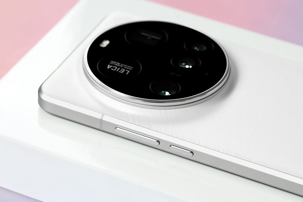 Điện thoại Xiaomi 15 Ultra 5G 16GB/512GB Trắng Màu Trắng