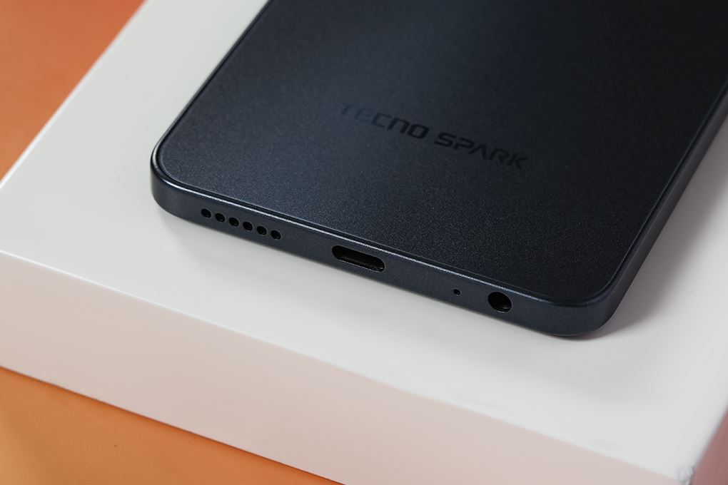 Tecno Spark 30 8GB/128GB - 22