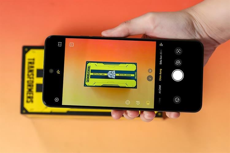 Điện thoại Tecno Spark 30 8GB/128GB Màu Vàng