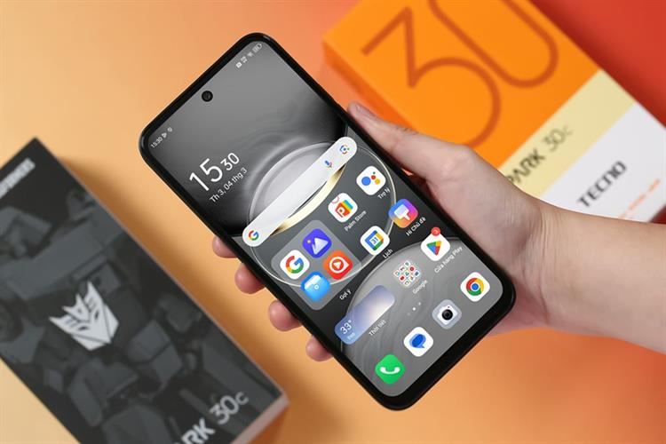 Điện thoại Tecno Spark 30C 6GB/128GB Màu Đen
