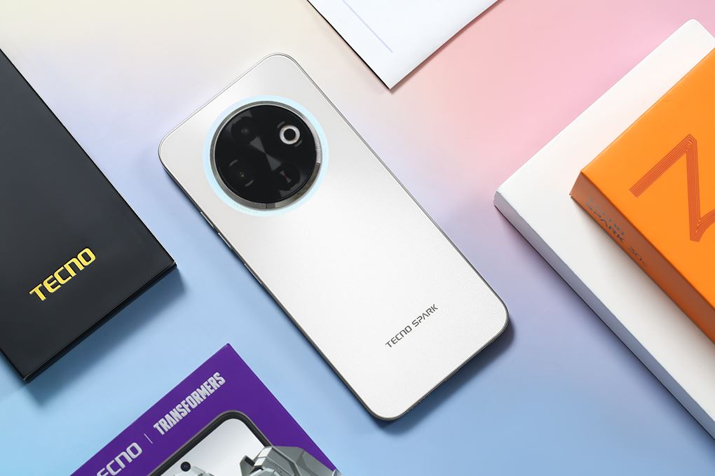 Điện thoại Tecno Spark 30C 6GB/128GB Màu Trắng