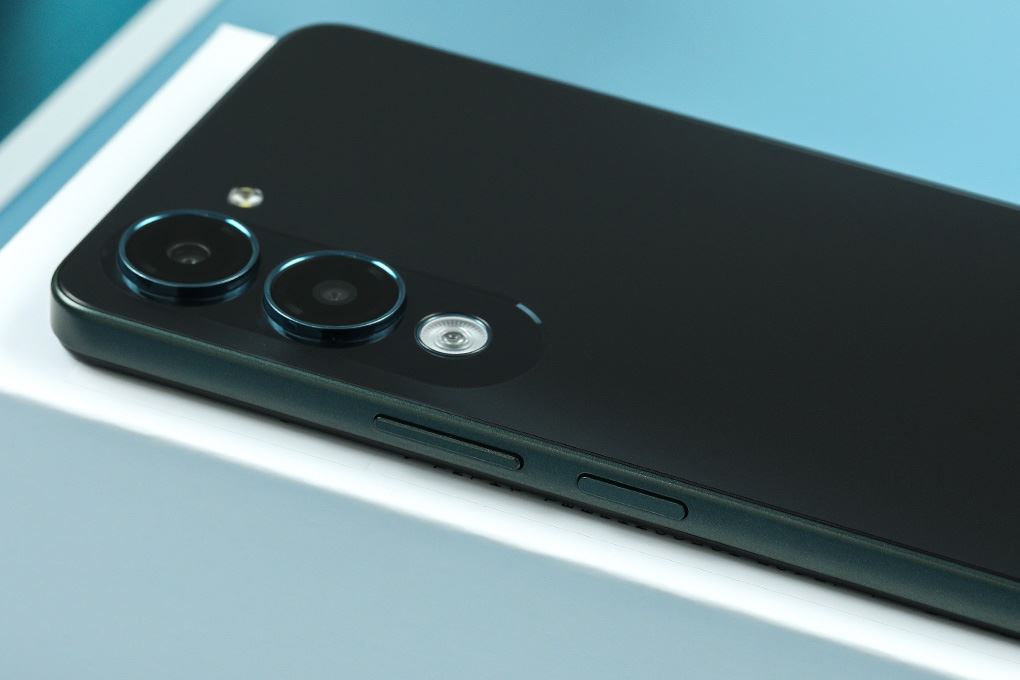Điện thoại vivo Y04 4GB/128GB Màu Xanh đen