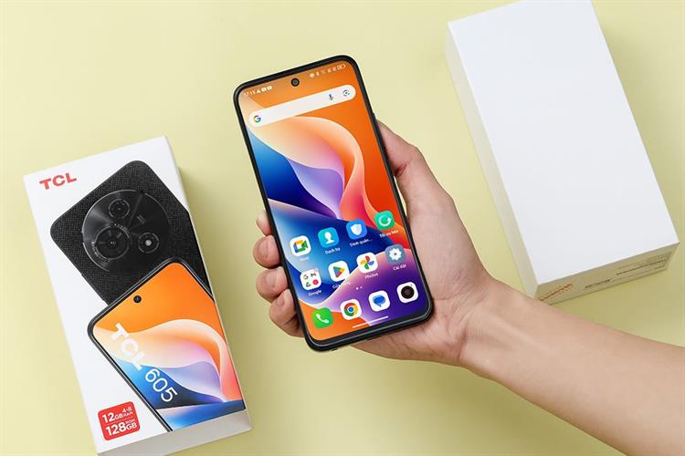 Điện thoại TCL 605 4GB/128GB Màu Đen