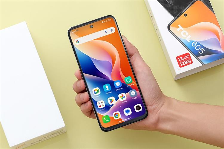 Điện thoại TCL 605 4GB/128GB Màu Trắng
