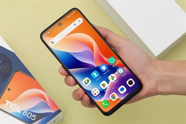 Điện thoại TCL 605 8GB/256GB Màu Đen
