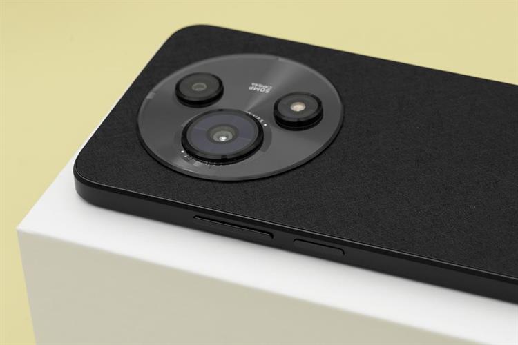 Điện thoại TCL 605 8GB/256GB Màu Đen