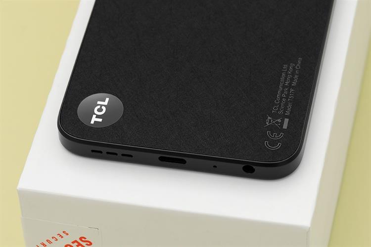 Điện thoại TCL 605 8GB/256GB Màu Đen