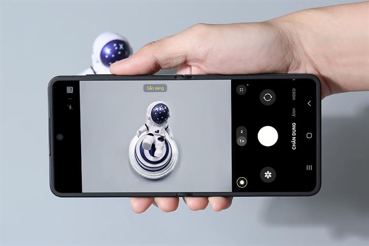 Điện thoại Samsung Galaxy Z Flip7 5G 12GB/256GB Màu Đen