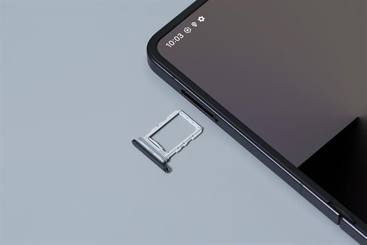 Điện thoại Samsung Galaxy Z Flip7 5G 12GB/512GB Màu Đen