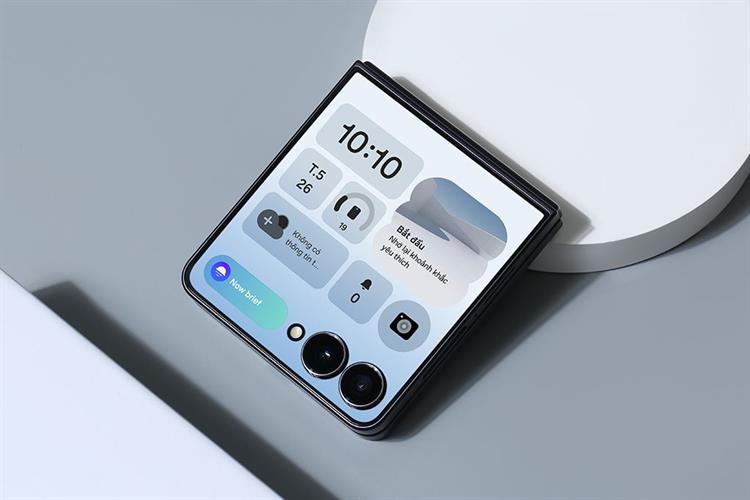 Điện thoại Samsung Galaxy Z Flip7 5G 12GB/512GB Màu Đen