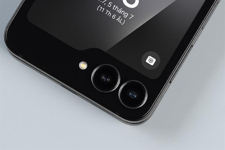 Điện thoại Samsung Galaxy Z Flip7 FE 5G 8GB/128GB Màu Đen