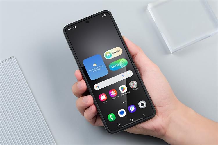 Điện thoại Samsung Galaxy Z Flip7 FE 5G 8GB/256GB Màu Đen