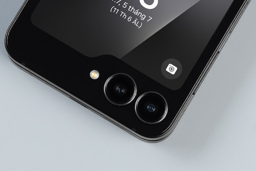 Điện thoại Samsung Galaxy Z Flip7 FE 5G 8GB/256GB Màu Đen
