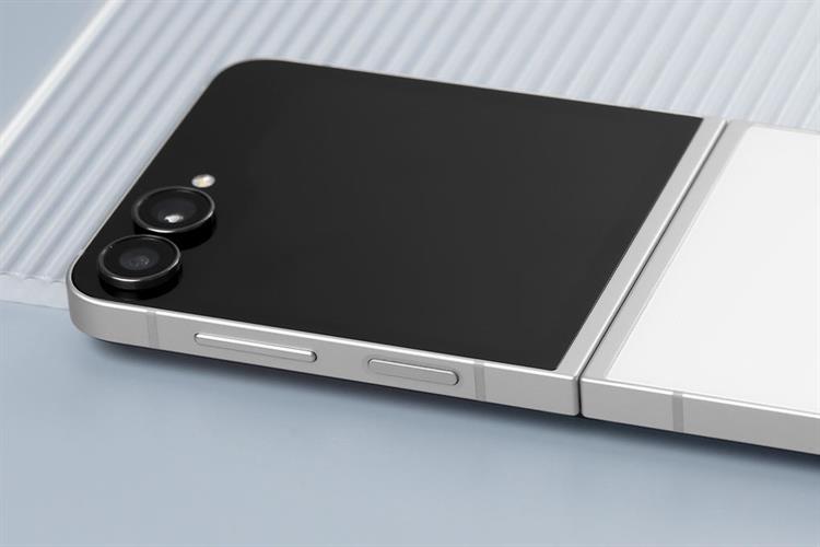 Điện thoại Samsung Galaxy Z Flip7 FE 5G 8GB/256GB Màu Trắng