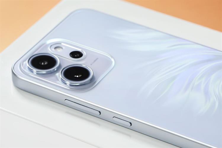 Điện thoại OPPO Reno14 F 5G 8GB/256GB Xanh dương/Xanh lá Màu Xanh Dương