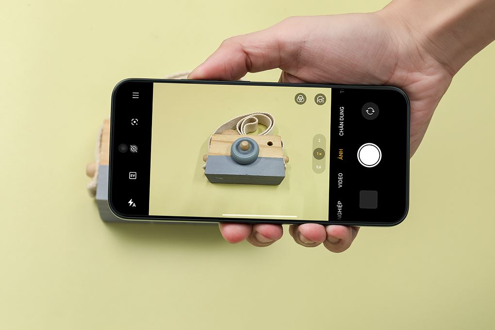 Điện thoại OPPO Reno14 F 5G 8GB/256GB Xanh dương/Xanh lá Màu Xanh lá