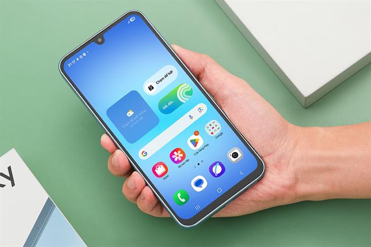 Điện thoại Samsung Galaxy A17 8GB/128GB Màu Xanh nhạt